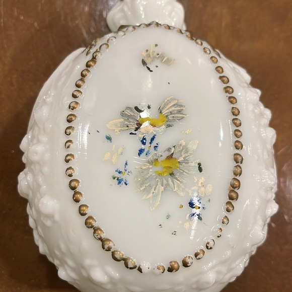 Antique 1890 to 1905 era Victorian milk glass, embossed painted decanter - Picture 12 of 13